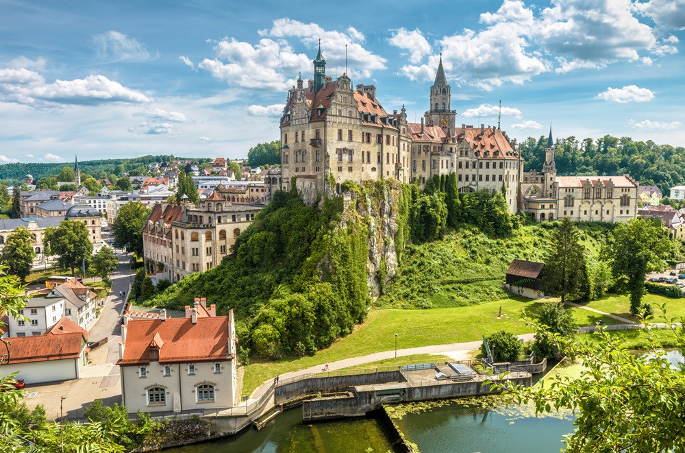 1722351533482625.jpg 2.jpg