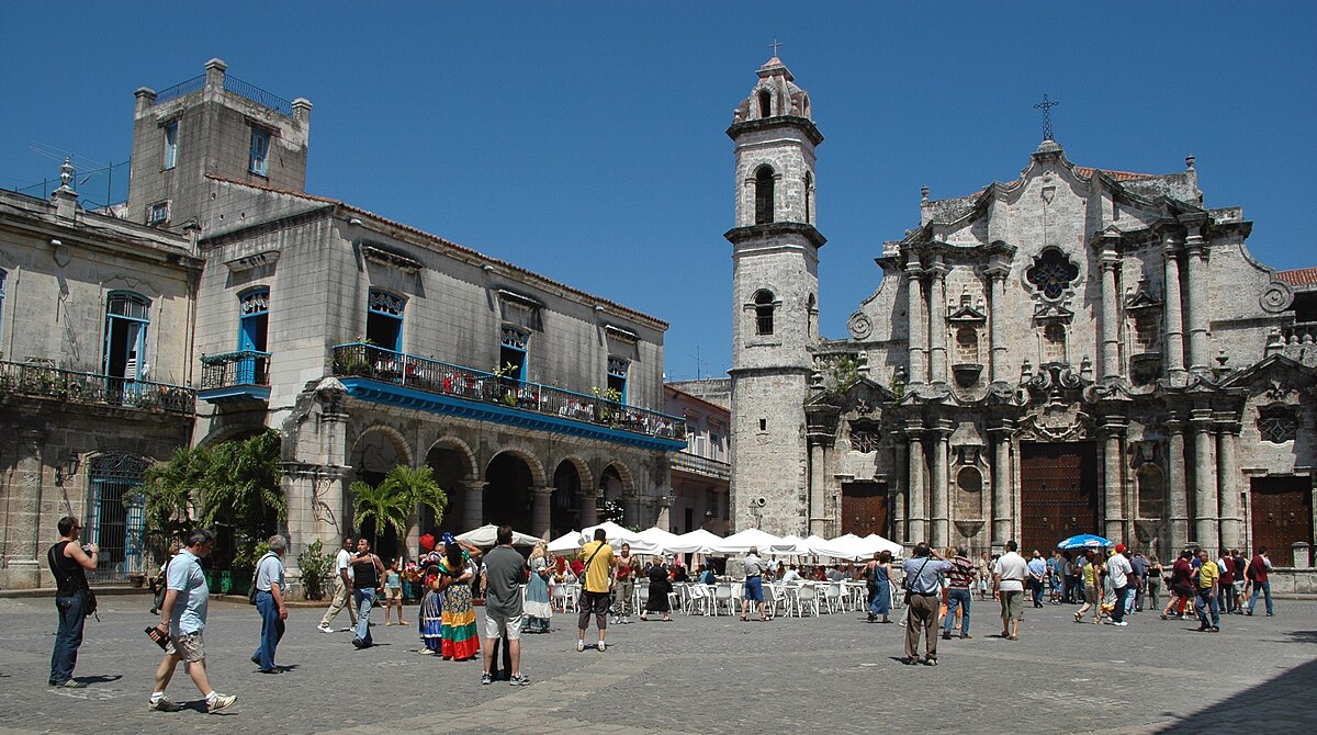 day2 大教堂Plaza_de_la_Catedral_of_Havana_.jpg