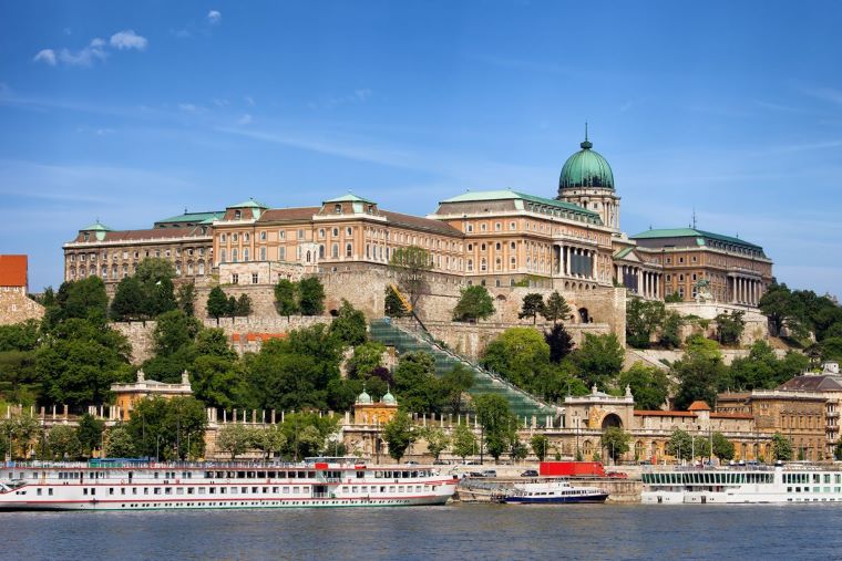 tw_attractions_caty01482493574.jpg