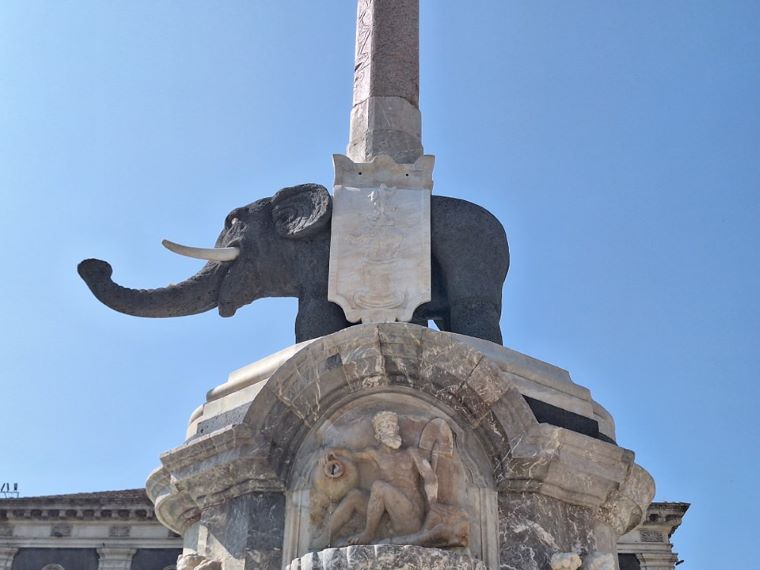 fontana-elefante-catania.jpg