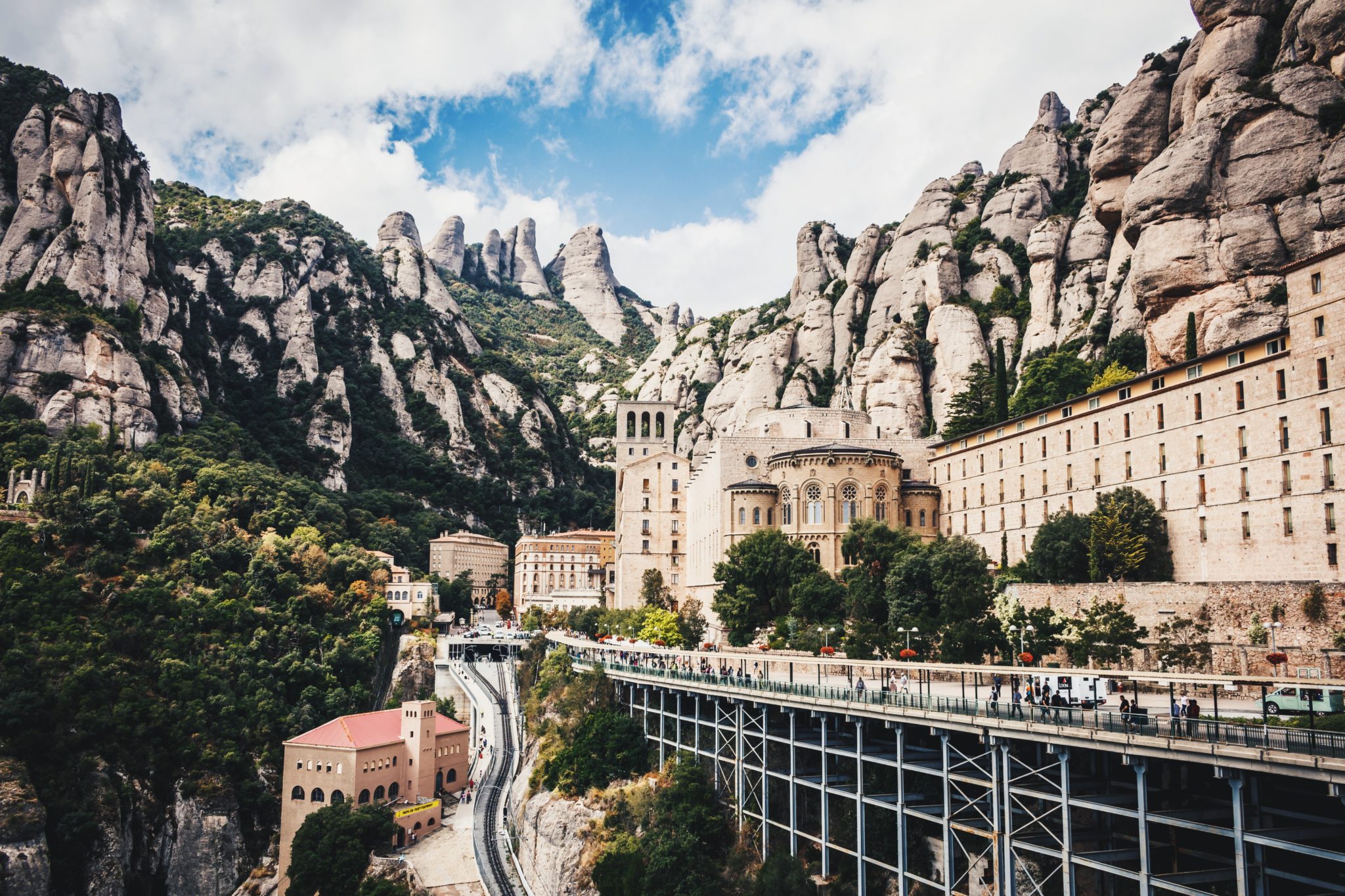 Route pour Montserrat - tres estrellas campings
