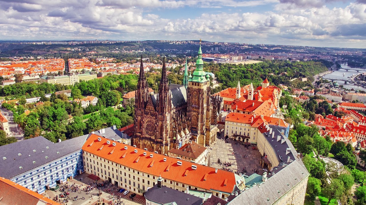 Visite du Château de Prague en français – En petit groupe | Avantgarde Prague