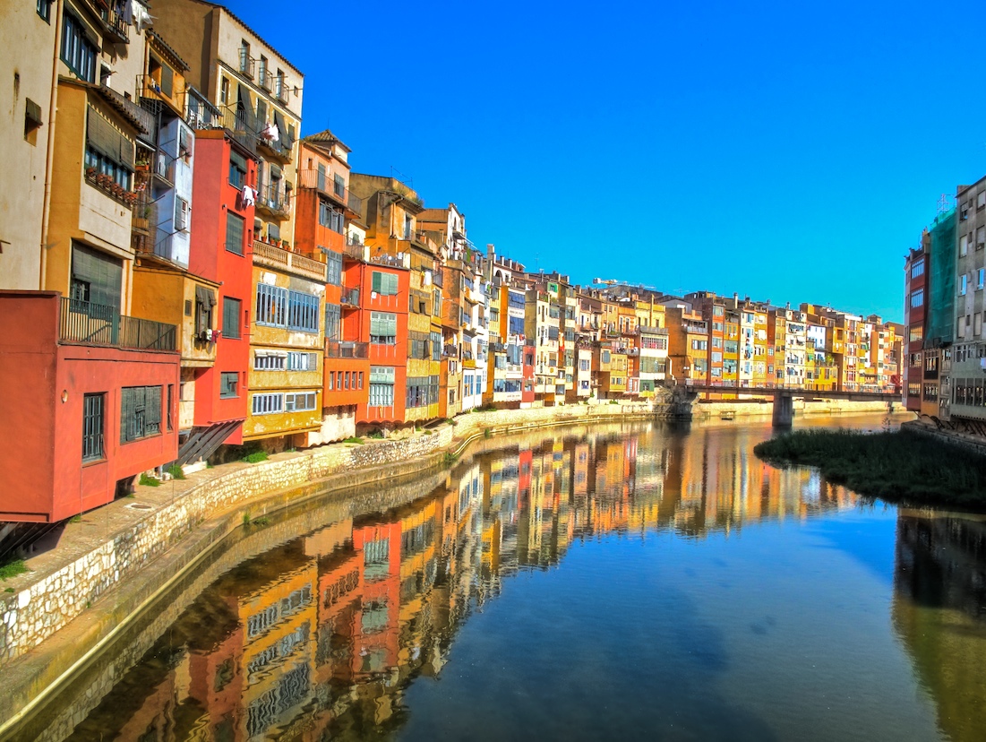 1783093020848584.jpg Girona_riverside_HDR.jpg