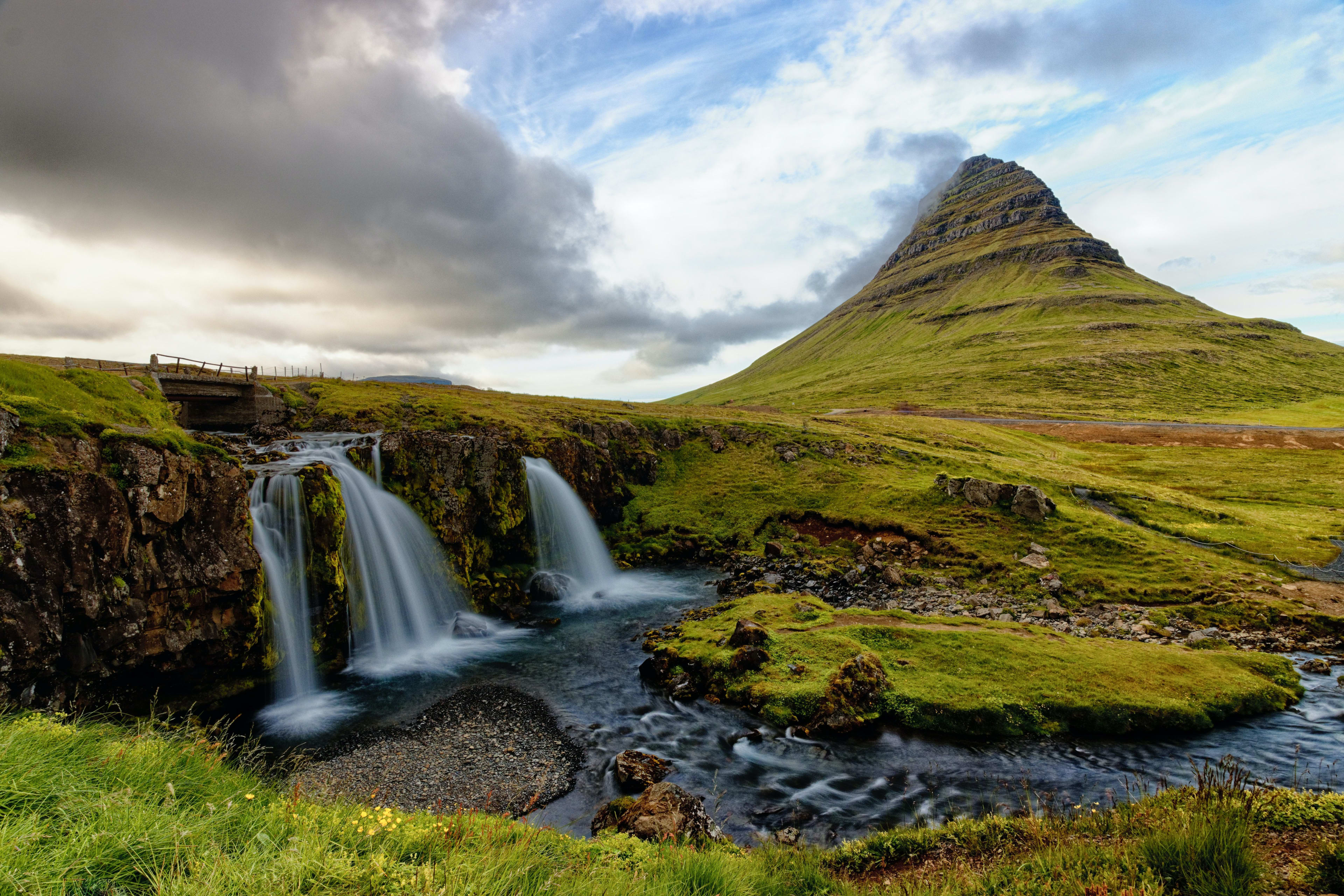 1787908242409037.jpg yves_alarie_t1_N6i_M0_U9zc_unsplash_6bdc7d2f86.jpg
