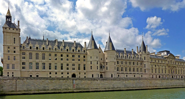 conciergerie.jpg